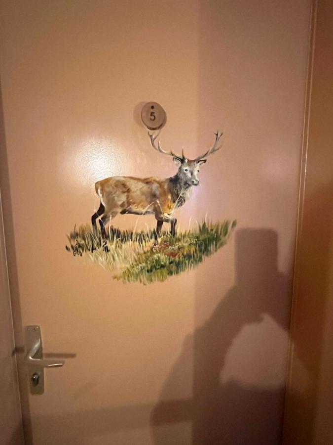 L'Auberge De L'Ours Vers L'Eglise Luaran gambar